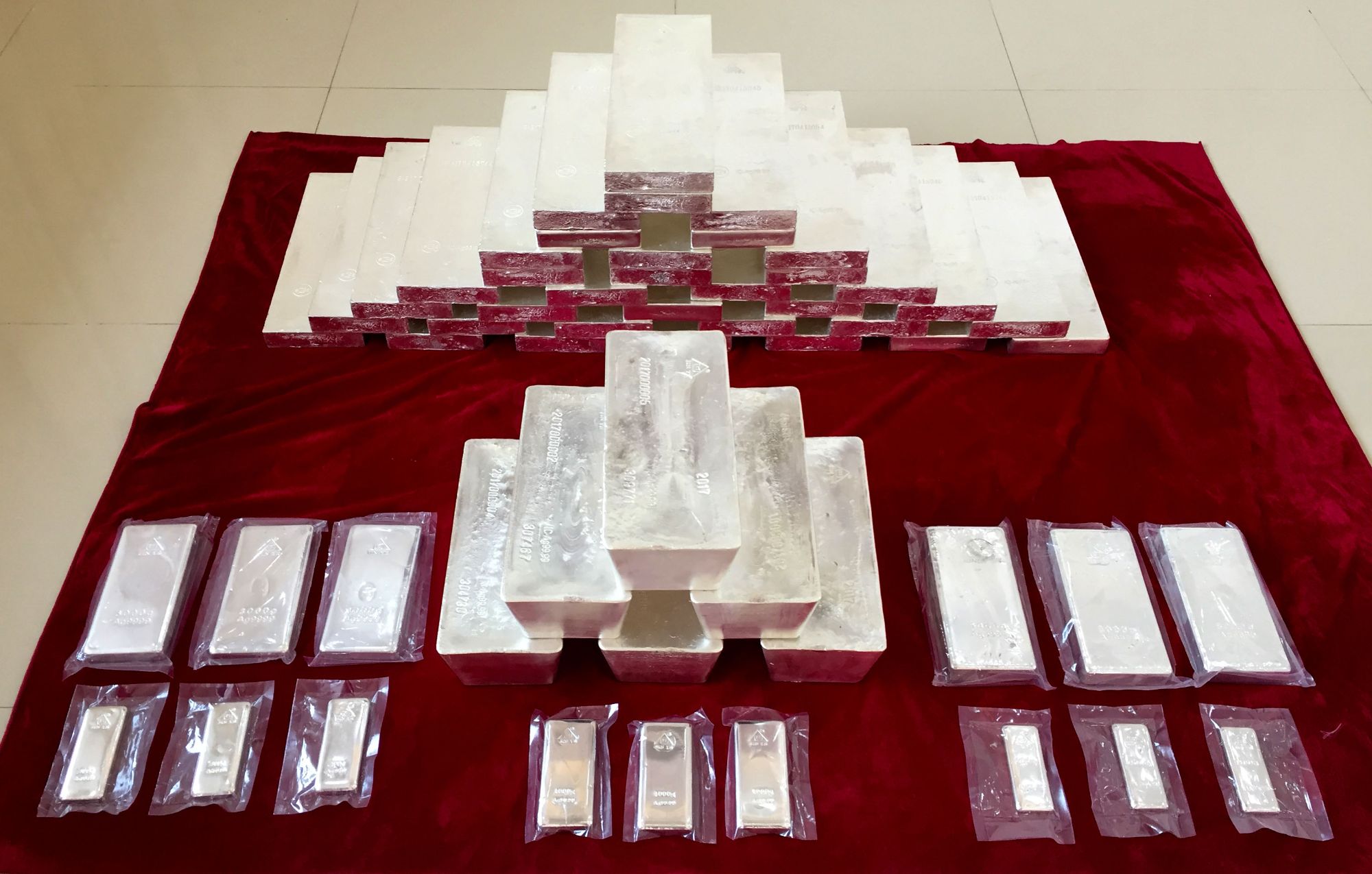 各種規(guī)格的Ag9999銀錠、銀條 1